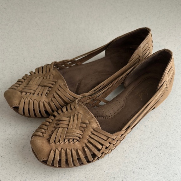 Natural Soul Tan Leather Loafers with Woven Design 8.5M - Picture 1 of 12